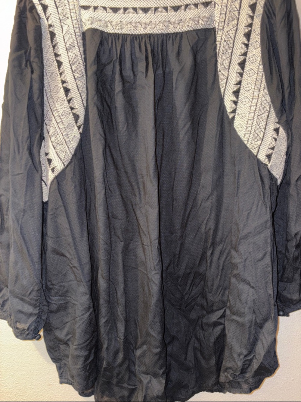 Lucky Brand 1X Black Top with White Embroidered boho details - Picture 9 of 11